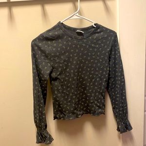 Zara kids ribbed shirt with white flower detailing. Great condition, worn once.